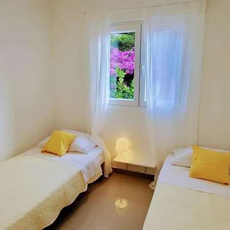 Solta Apartment Rogac
