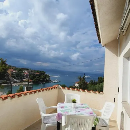 Apartment Solta *