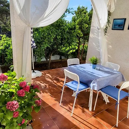 Apartment Solta *