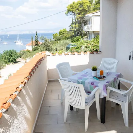 Apartment Solta *